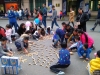 Jogos tradicionais de rua aos sábados em Hanói